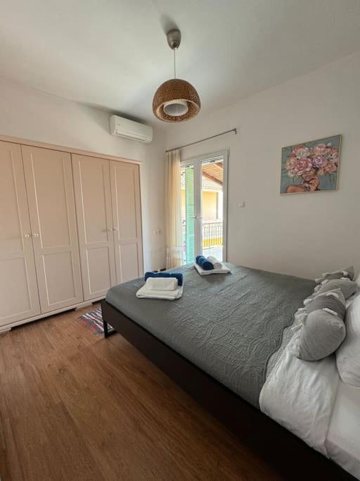 Alechimmo Authentic Corfiot Style House - 2 Bedrooms - Split Level Holiday home