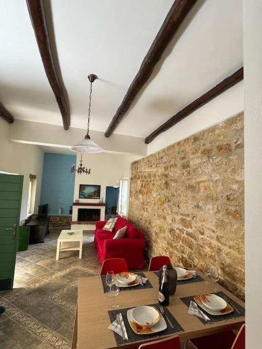 Alechimmo Authentic Corfiot Style House - 2 Bedrooms - Split Level *